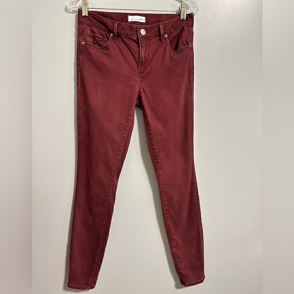 Ann Taylor loft 5 pocket maroon skinny jeans size 27/4